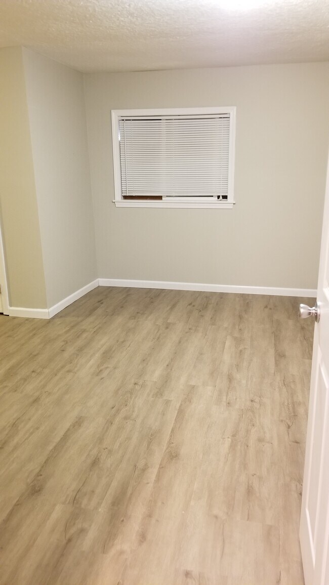 21903 55th Ave W Townhome For Rent in Mountlake Terrace, WA