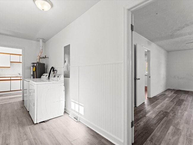 Photo - 3025 Glenan Dr
