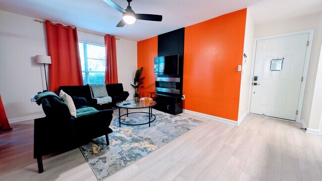 Photo - 10024 Strafford Oak Ct