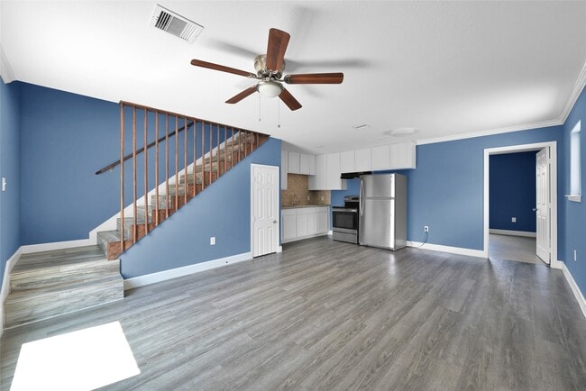 Photo - 11375 Allwood St