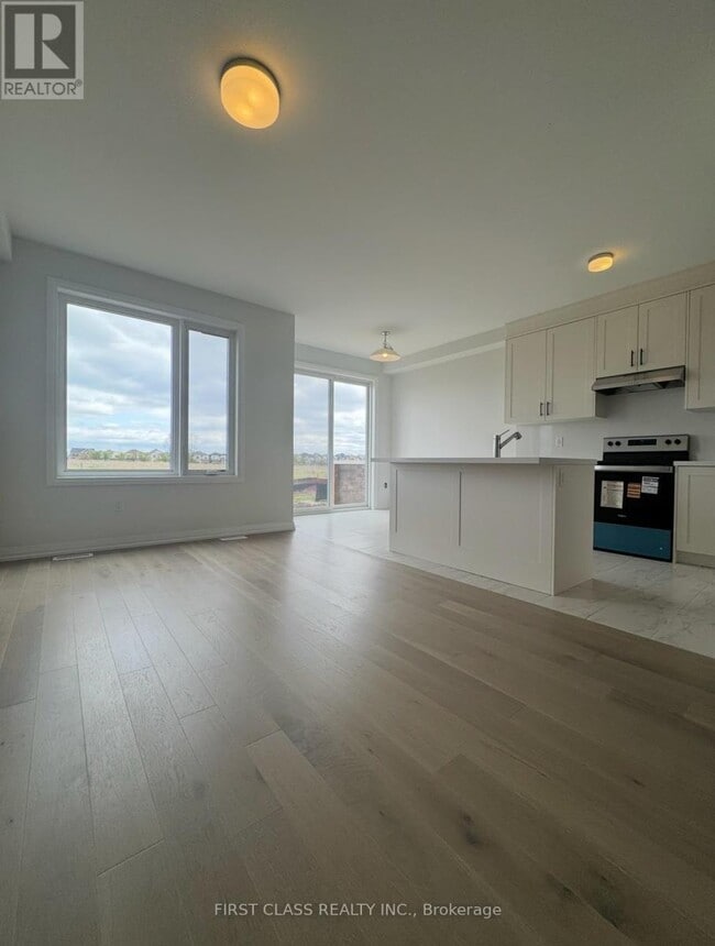 Photo - 210 Hook Dr