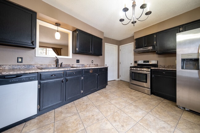 Photo - 1410 Greenwood Pl