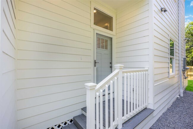 Photo - 10608 Ashville Dr
