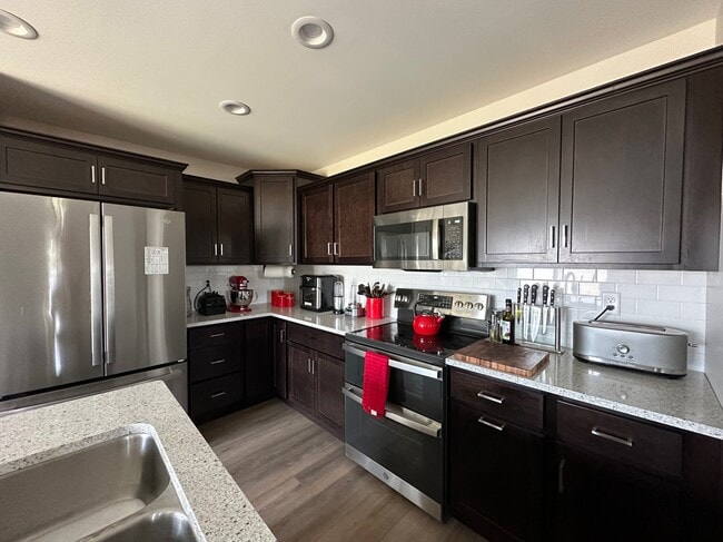 Photo - 27 Shillington Ln