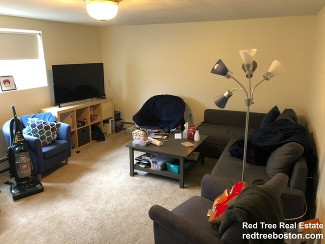 13 Westford St Unit 1
