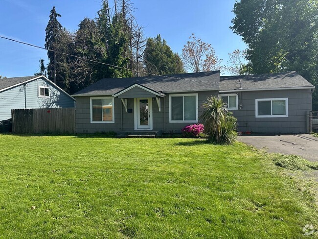 Building Photo - 3 bedroom 1 bathroom house in Springfield!