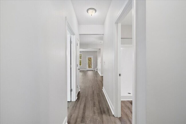 Photo - Beautiful 4 Bedroom Townhome in SE Raleigh!