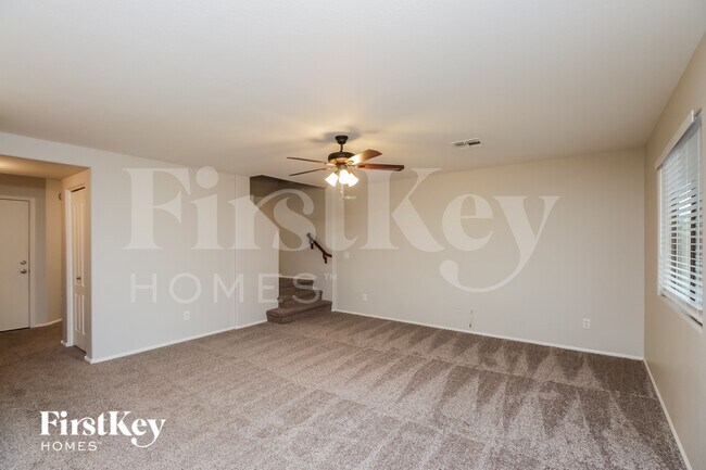 Photo - 284 W Jersey Way