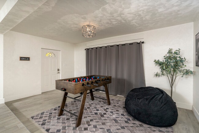 Photo - 1047 W Elna Rae St