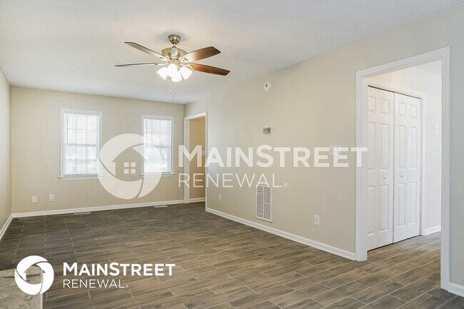 Photo - 321 Hocutt Dr