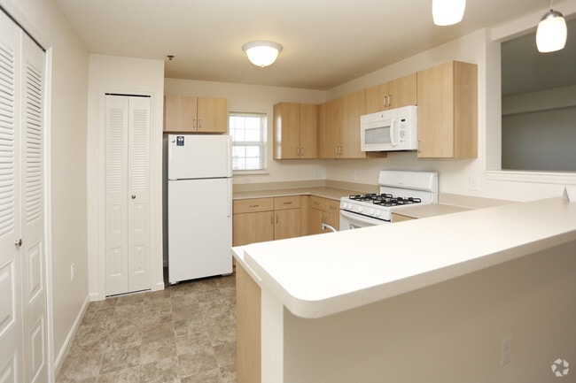 1BR, 1BA -852 SF