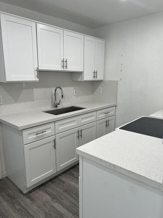 Photo - 132 E Central Blvd Townhome