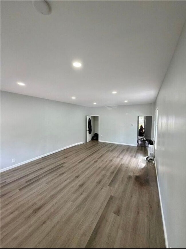 225 Zerby Ave
