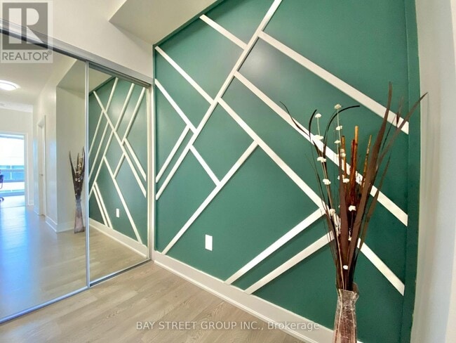 Photo - 30 Roehampton Ave Unité 1405