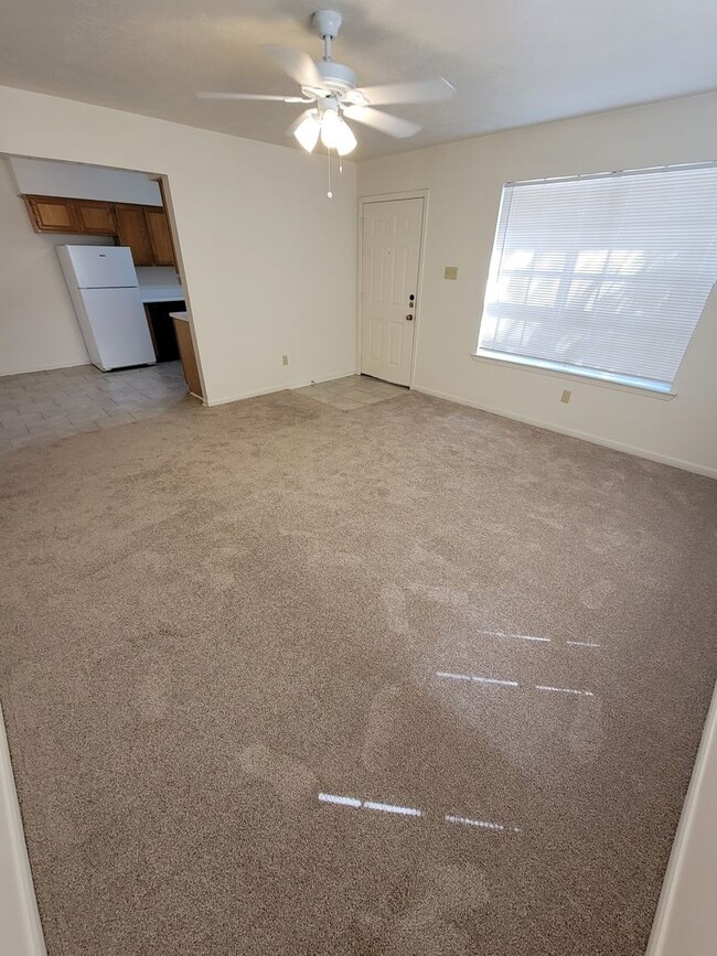 Photo - College Station - 3 Bedrooms / 2 baths four plex downstairs unit.
