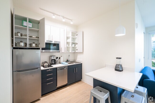 5BD, 1.5BA-915SF - Kitchen