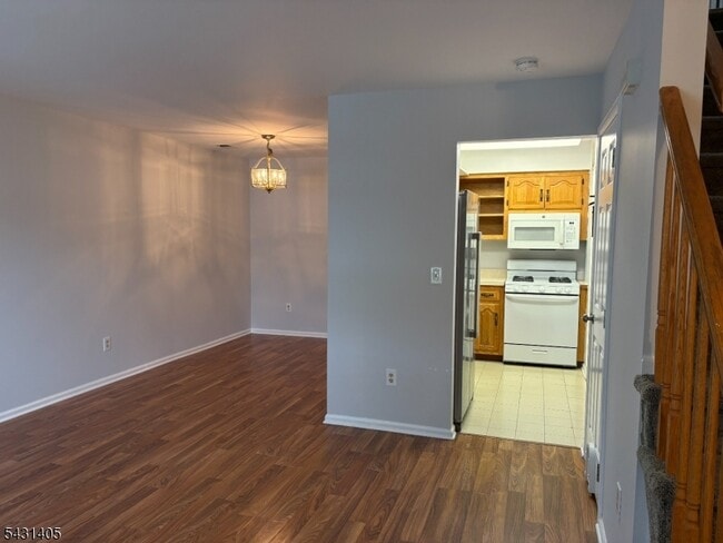 Photo - 646 Faulkner Dr
