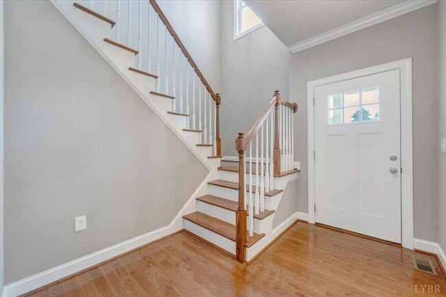 1021 Lochwood Hl Dr