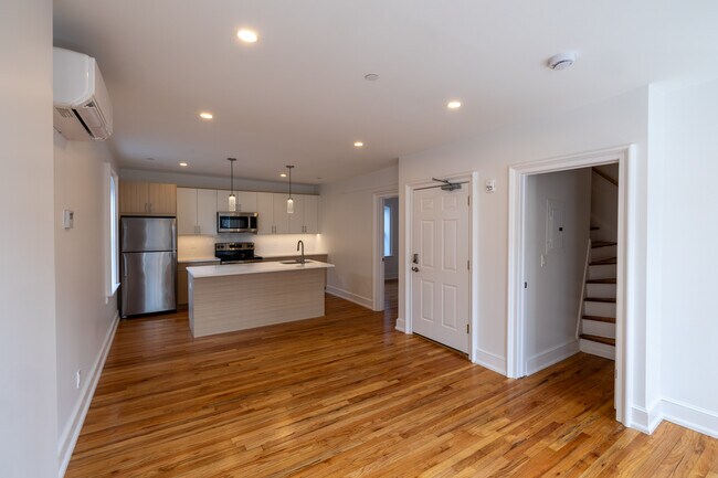 Photo - 31 S Perry St Unit 2b-2b