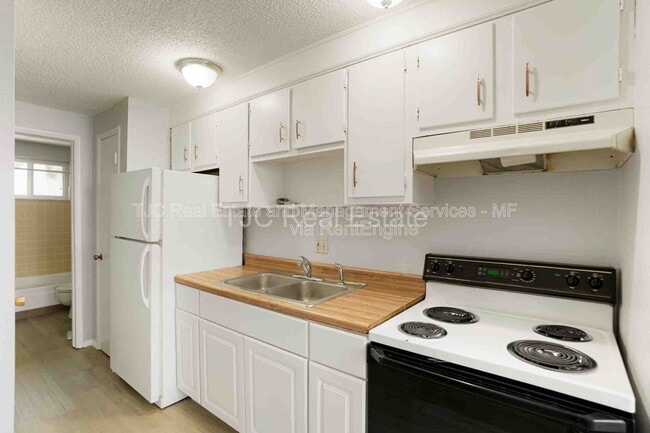 Photo - 1138 Corona St Unit 303