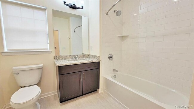 Photo - 260 W Main St Unit 11