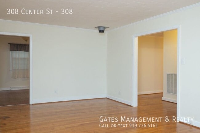 Photo - 308 Center St