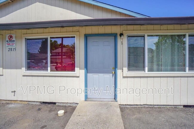 Building Photo - 2815 Caples Ave Unit 1
