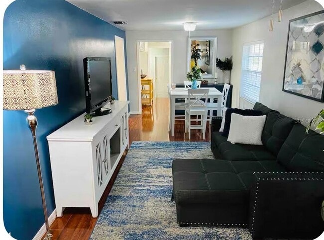 Photo - 2521 Lorraine St