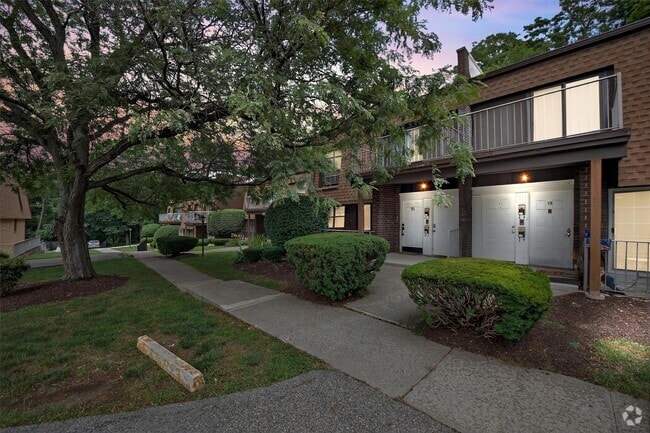 Building Photo - 424 Carpenter Ave Unit 16 Rental