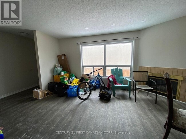 Photo - 7- UPPER - 595 THIRD STREET