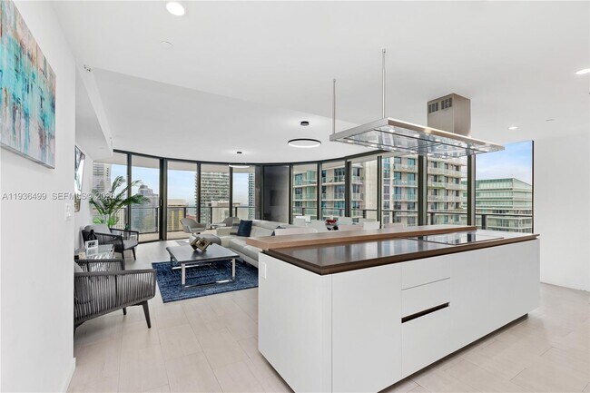 Photo - 1000 Brickell Plaza Unit 3902