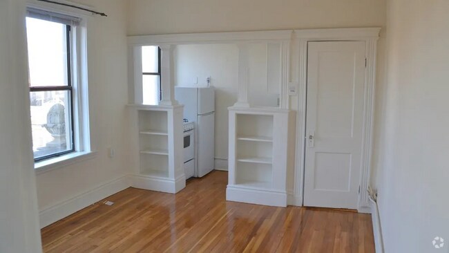 Building Photo - 56 Charlesgate E Rental