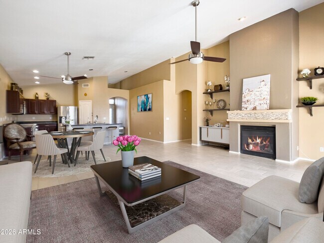 Photo - 1084 N Martingale Rd