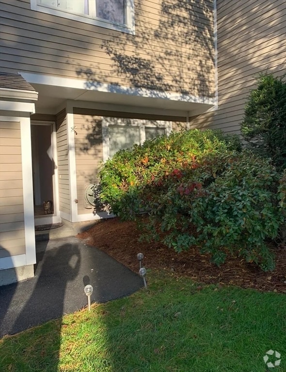 Building Photo - 802 Pine Brook Dr Rental