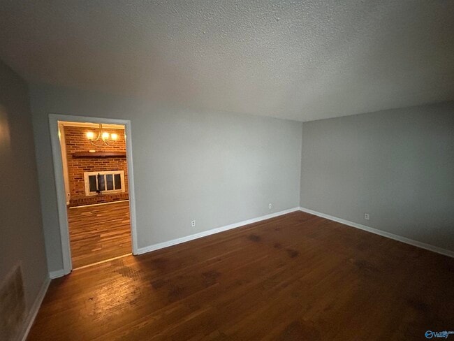 Photo - 4017 Summerhill Pl NW