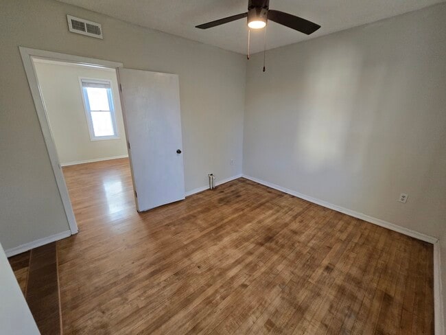 Photo - 211 17th Avenue Northeast