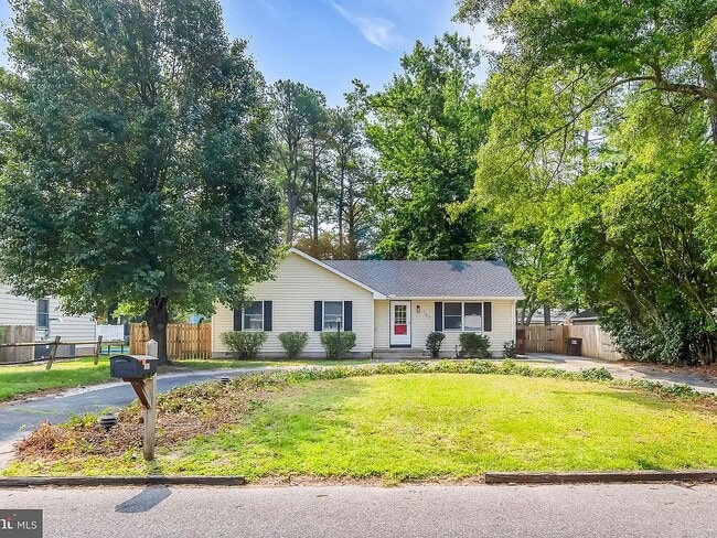 Building Photo - 107 Walden Dr