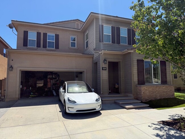 Building Photo - Home in Gated Five Knolls Community | 5 Bedrooms