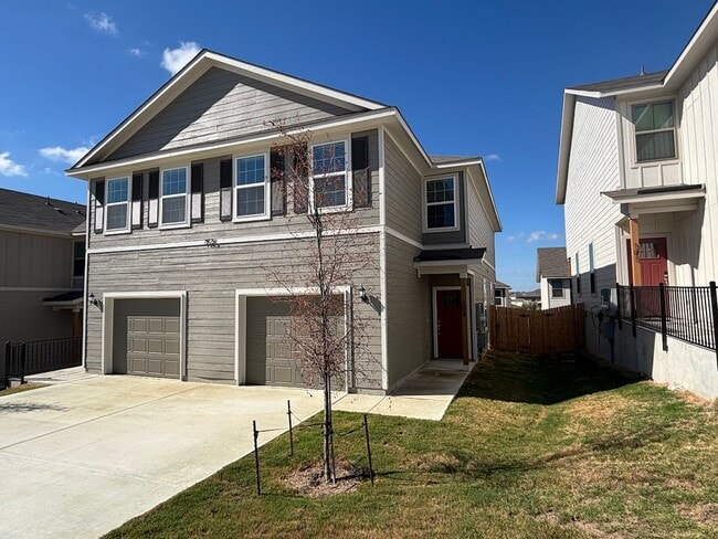 Building Photo - New Townhome, Ready for Move-in