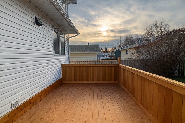 Photo - 11935-11946 46 St NW Unit Bsmt - G4