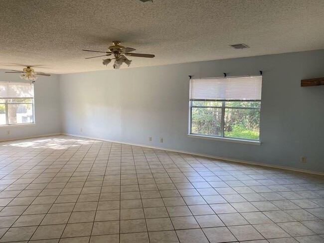 Photo - 3215 Elizabeth Anne Ln