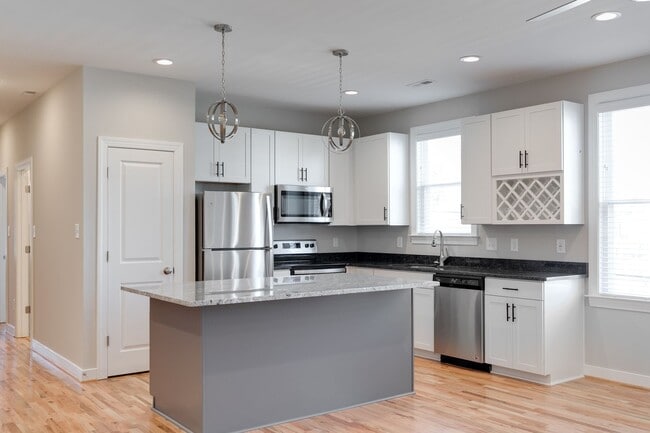 Photo - 1017 N 33rd St Unidad #2