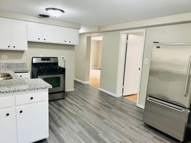 Photo - 3146 Ridgeland Ave Unidad 2E