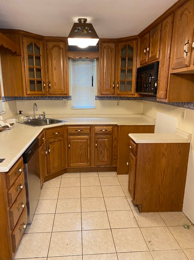 Photo - 906 Woodland Ave