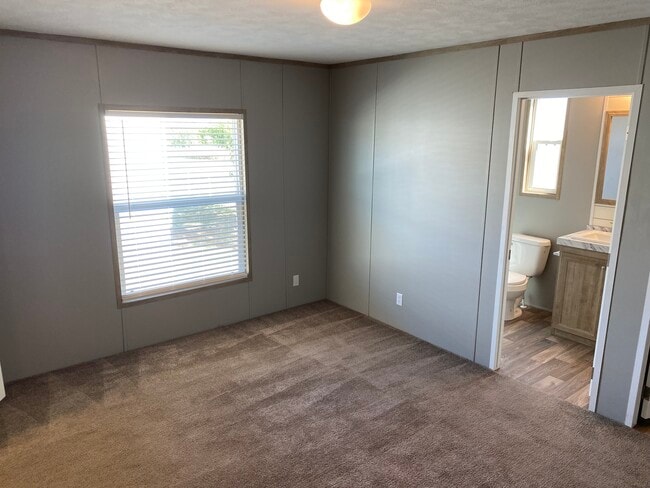 Photo - 2101 SW 38th St