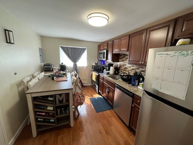 Photo - 28 Bryon Rd Condo