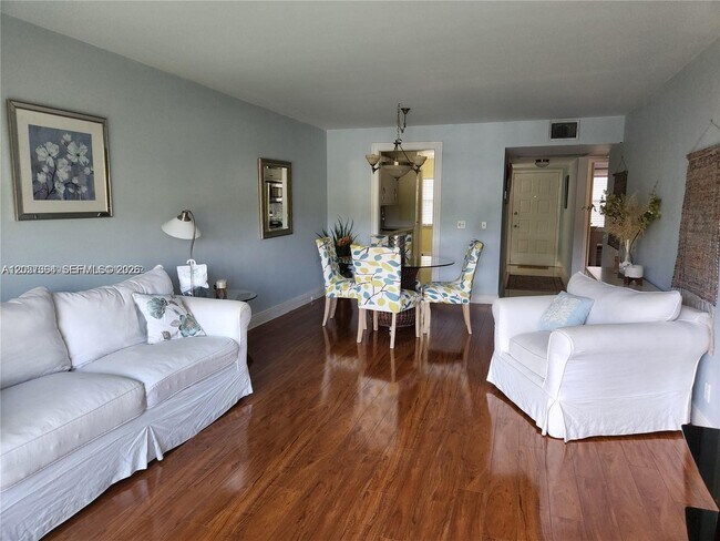 Photo - 12501 SW 14th St Unit 314R