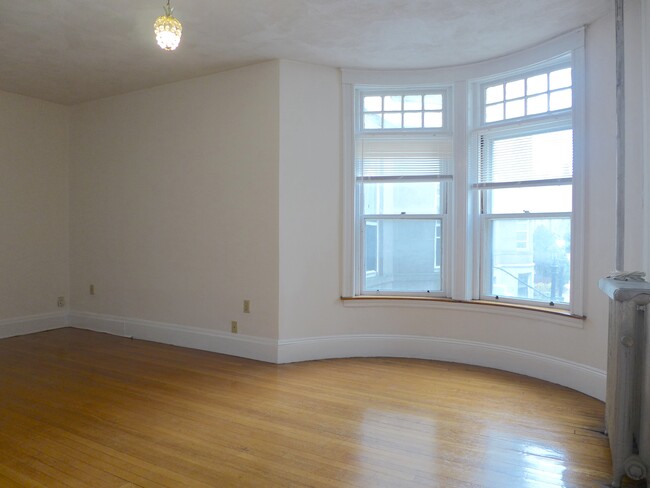 Photo - 185 Winthrop Rd Apartment Unit 2