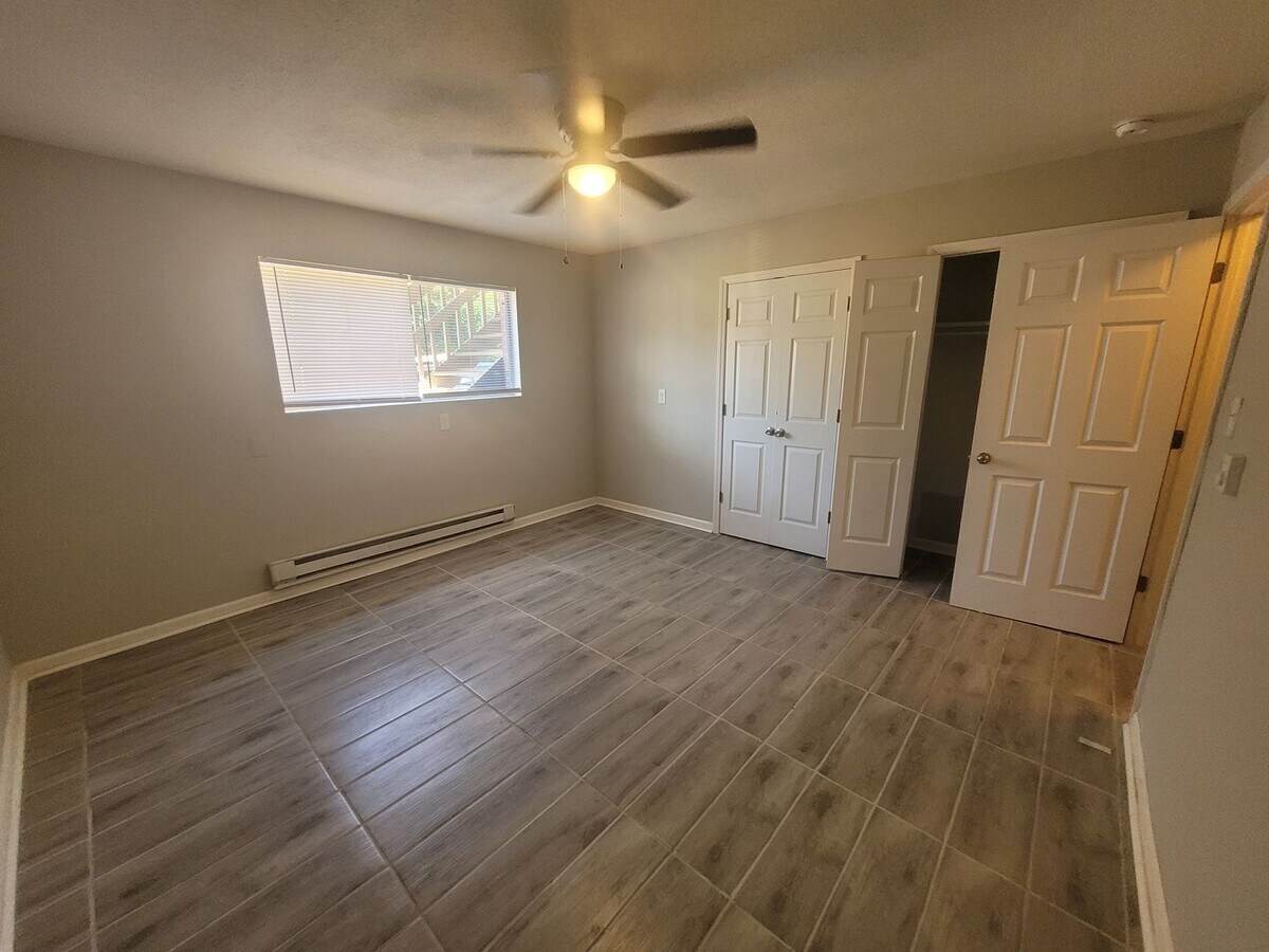 Photo - Camelot 1 bedroom condo