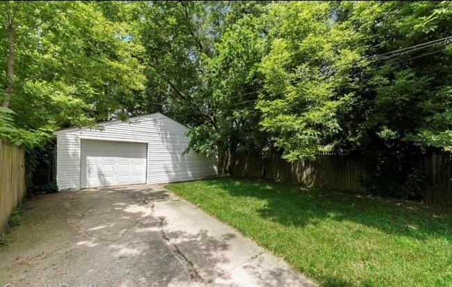 Photo - 7291 Faust Ave